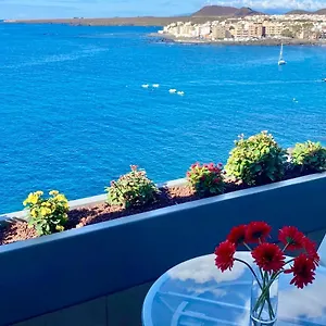 https://la-maravilla-sea-view-by-paramount-holidays.adeje-hotels.com